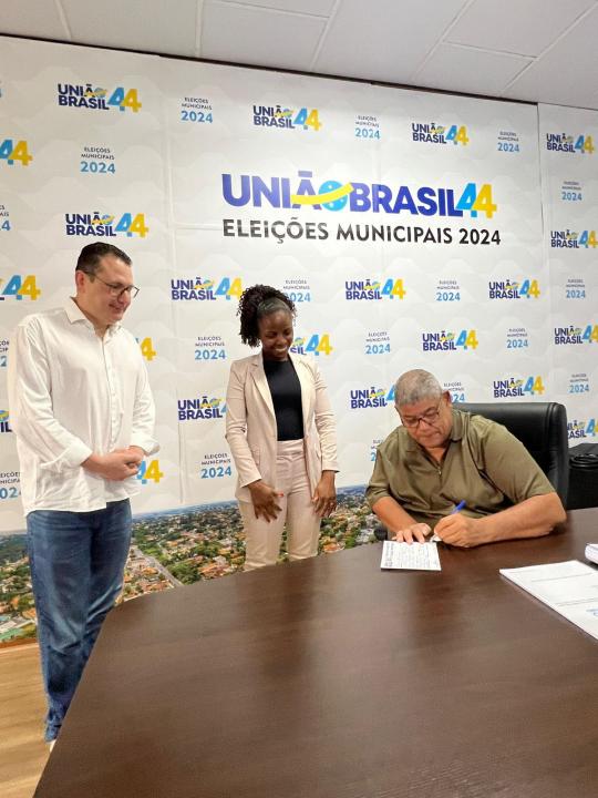 Foto 2 de 2 — Meire Laurindo se filia ao União Brasil e mira vaga na Câmara dos Deputados em 2026